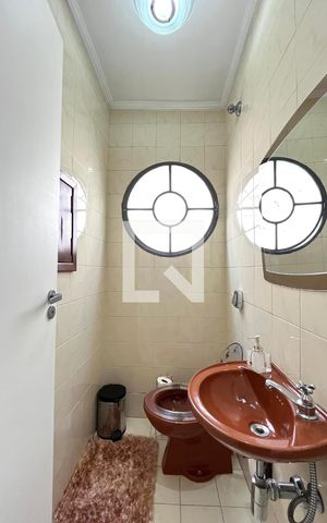 Casa para alugar com 142m², 4 quartos e 2 vagas Casa para alugar com 142m², 4 quartos e 2 vagasLavabo