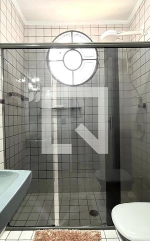 Casa para alugar com 142m², 4 quartos e 2 vagas Casa para alugar com 142m², 4 quartos e 2 vagasBanheiro da Suíte 2