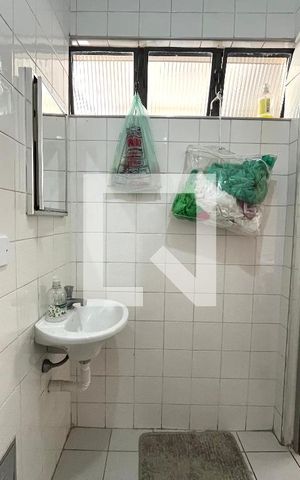 Casa para alugar com 142m², 4 quartos e 2 vagas Casa para alugar com 142m², 4 quartos e 2 vagasBanheiro de serviço