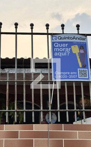 Casa à venda com 175m², 3 quartos e 2 vagasPlaca