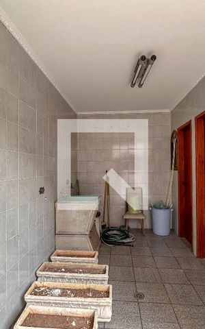 Casa à venda com 270m², 3 quartos e 3 vagas Casa à venda com 270m², 3 quartos e 3 vagasÁrea de Serviço
