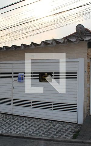 Casa à venda com 125m², 3 quartos e 2 vagasFachada
