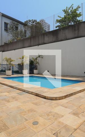 Apartamento à venda com 198m², 4 quartos e 3 vagasÁrea comum - Piscina