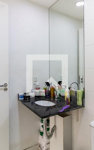 Apartamento à venda com 45m², 2 quartos e 1 vaga Apartamento à venda com 45m², 2 quartos e 1 vagaBanheiro