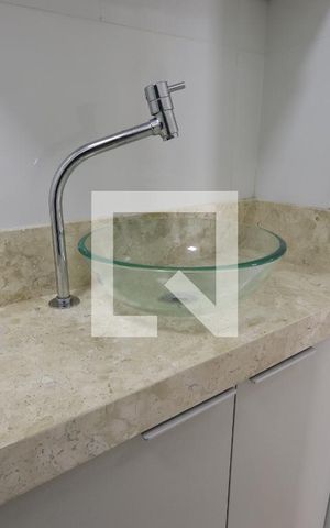 Apartamento para alugar com 38m², 2 quartos e sem vagaBanheiro