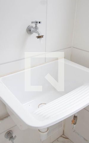 Apartamento à venda com 40m², 2 quartos e sem vaga Apartamento à venda com 40m², 2 quartos e sem vagaÁrea de Serviço