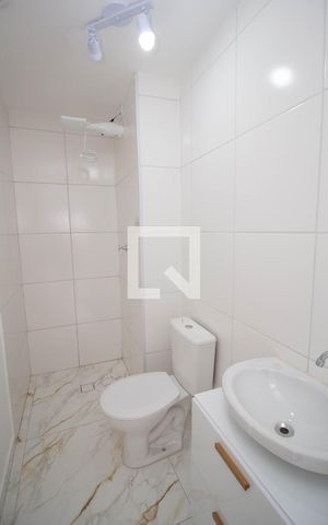 Apartamento à venda com 40m², 2 quartos e sem vaga Apartamento à venda com 40m², 2 quartos e sem vagaBanheiro