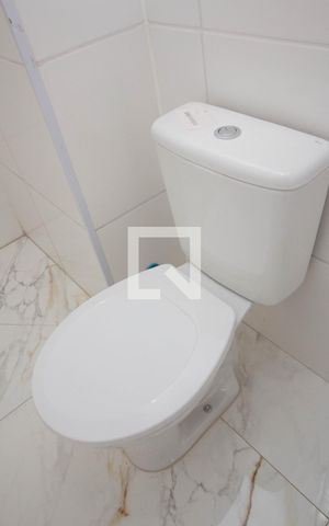Apartamento à venda com 40m², 2 quartos e sem vaga Apartamento à venda com 40m², 2 quartos e sem vagaBanheiro