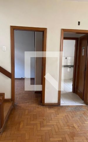 Casa para alugar com 500m², 8 quartos e 2 vagasSala