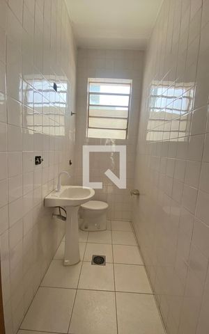 Casa para alugar com 500m², 8 quartos e 2 vagasBanheiro Suíte