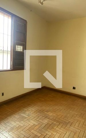 Casa para alugar com 500m², 8 quartos e 2 vagasQuarto 3