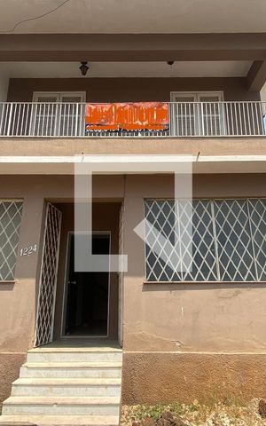 Casa para alugar com 500m², 8 quartos e 2 vagasFachada