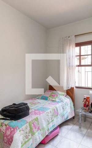 Casa à venda com 152m², 3 quartos e 2 vagasQuarto 2