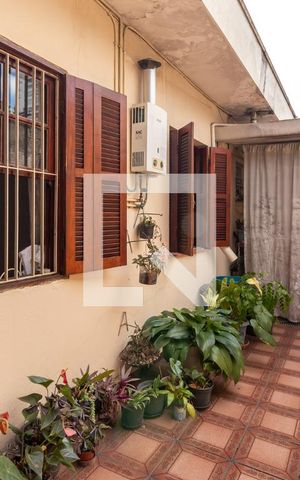Casa à venda com 152m², 3 quartos e 2 vagasQuintal