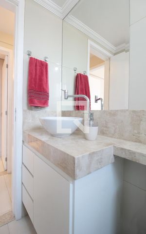 Apartamento para alugar com 83m², 3 quartos e 2 vagasBanheiro Social