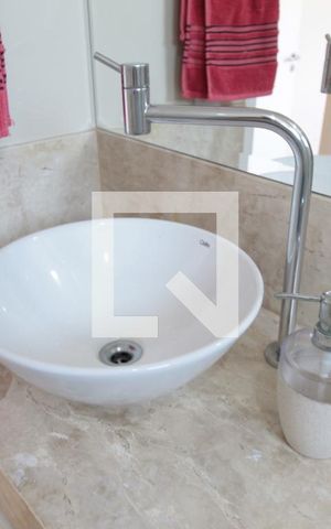 Apartamento para alugar com 83m², 3 quartos e 2 vagasBanheiro Social