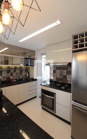 Apartamento para alugar com 83m², 3 quartos e 2 vagasCozinha