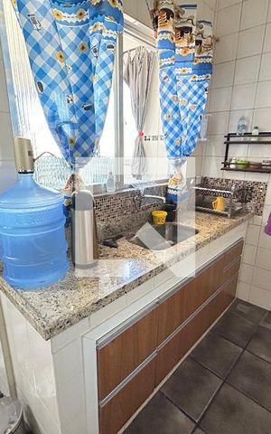 Casa à venda com 317m², 3 quartos e 3 vagasCozinha