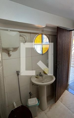 Casa à venda com 317m², 3 quartos e 3 vagasBanheiro 2
