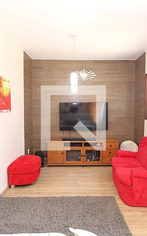Casa à venda com 317m², 3 quartos e 3 vagasSala