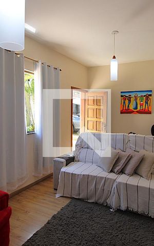 Casa à venda com 317m², 3 quartos e 3 vagasSala