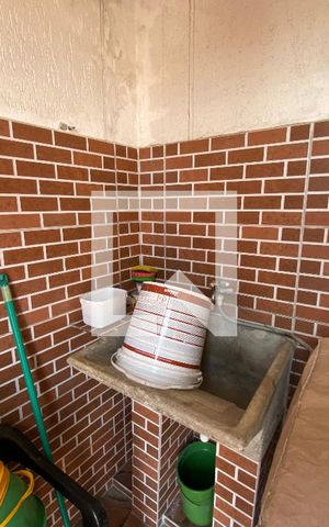 Casa à venda com 84m², 2 quartos e 3 vagas Casa à venda com 84m², 2 quartos e 3 vagasÁrea de Serviço