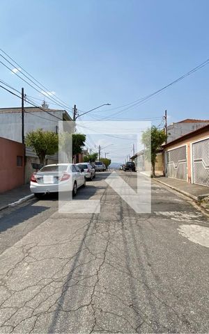 Casa à venda com 84m², 2 quartos e 3 vagas Casa à venda com 84m², 2 quartos e 3 vagasVista da Rua