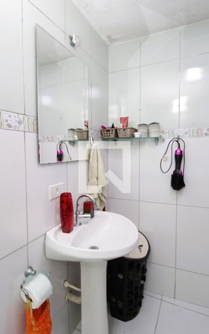 Casa à venda com 84m², 2 quartos e 3 vagasBanheiro 1