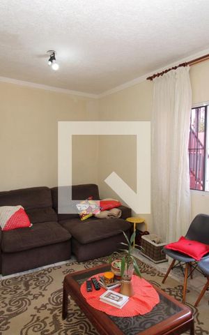 Casa à venda com 84m², 2 quartos e 3 vagasSala