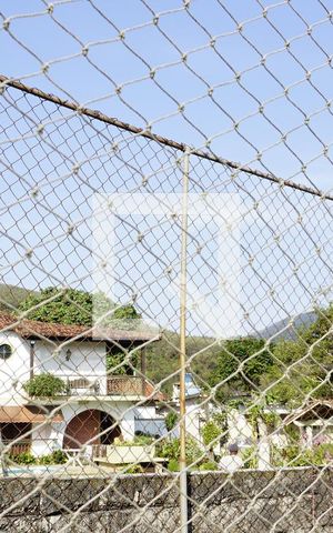 Casa de condomínio à venda com 235m², 4 quartos e 2 vagasVaranda - sótão