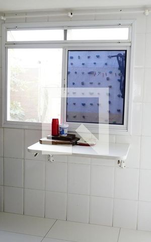 Casa de condomínio à venda com 235m², 4 quartos e 2 vagasCozinha