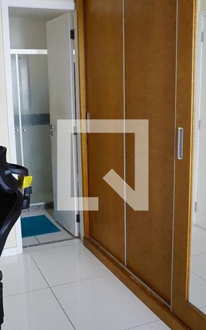 Casa de condomínio à venda com 235m², 4 quartos e 2 vagasQuarto 2 - Suite
