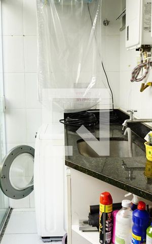 Casa de condomínio à venda com 235m², 4 quartos e 2 vagasArea de Serviço