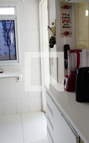 Casa de condomínio à venda com 235m², 4 quartos e 2 vagasCozinha