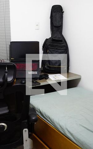 Casa de condomínio à venda com 235m², 4 quartos e 2 vagasQuarto 1 / Escritorio