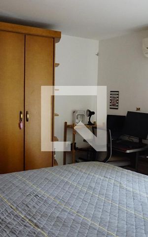 Casa de condomínio à venda com 235m², 4 quartos e 2 vagasSuite 3