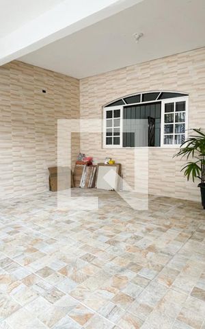 Casa à venda com 254m², 5 quartos e 2 vagas Casa à venda com 254m², 5 quartos e 2 vagasGaragem
