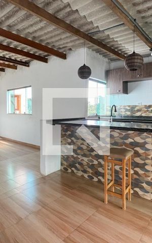 Casa à venda com 254m², 5 quartos e 2 vagas Casa à venda com 254m², 5 quartos e 2 vagasSala - Casa 3