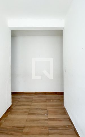 Casa à venda com 254m², 5 quartos e 2 vagas Casa à venda com 254m², 5 quartos e 2 vagasEscritório - Casa 2