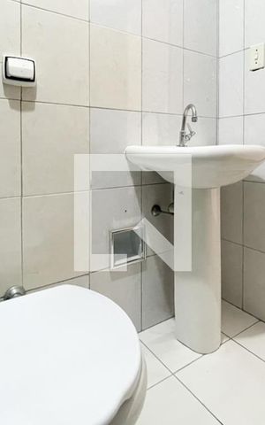 Casa à venda com 254m², 5 quartos e 2 vagas Casa à venda com 254m², 5 quartos e 2 vagasBanheiro - Casa 1