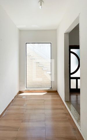 Casa à venda com 254m², 5 quartos e 2 vagas Casa à venda com 254m², 5 quartos e 2 vagasEscritório - Casa 2