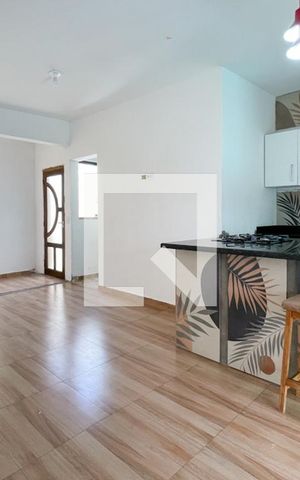 Casa à venda com 254m², 5 quartos e 2 vagas Casa à venda com 254m², 5 quartos e 2 vagasSala - Casa 2