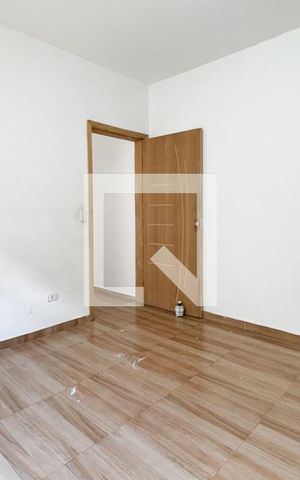 Casa à venda com 254m², 5 quartos e 2 vagas Casa à venda com 254m², 5 quartos e 2 vagasQuarto - Casa 2