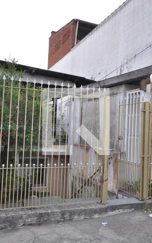 Casa à venda com 130m², 2 quartos e 1 vagaFachada