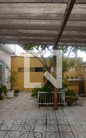 Casa à venda com 430m², 2 quartos e 2 vagasGaragem