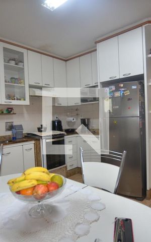 Casa à venda com 430m², 2 quartos e 2 vagasCozinha