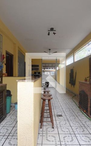 Casa à venda com 430m², 2 quartos e 2 vagasChurrasqueira