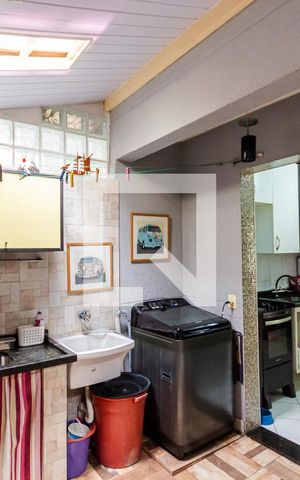 Casa de condomínio à venda com 97m², 3 quartos e 2 vagas Casa de condomínio à venda com 97m², 3 quartos e 2 vagasÁrea gourmet