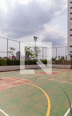 Apartamento para alugar com 60m², 2 quartos e 1 vagaÁrea comum - Quadra poliesportiva