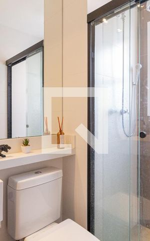 Apartamento para alugar com 60m², 2 quartos e 1 vaga Apartamento para alugar com 60m², 2 quartos e 1 vagaBanheiro da suíte